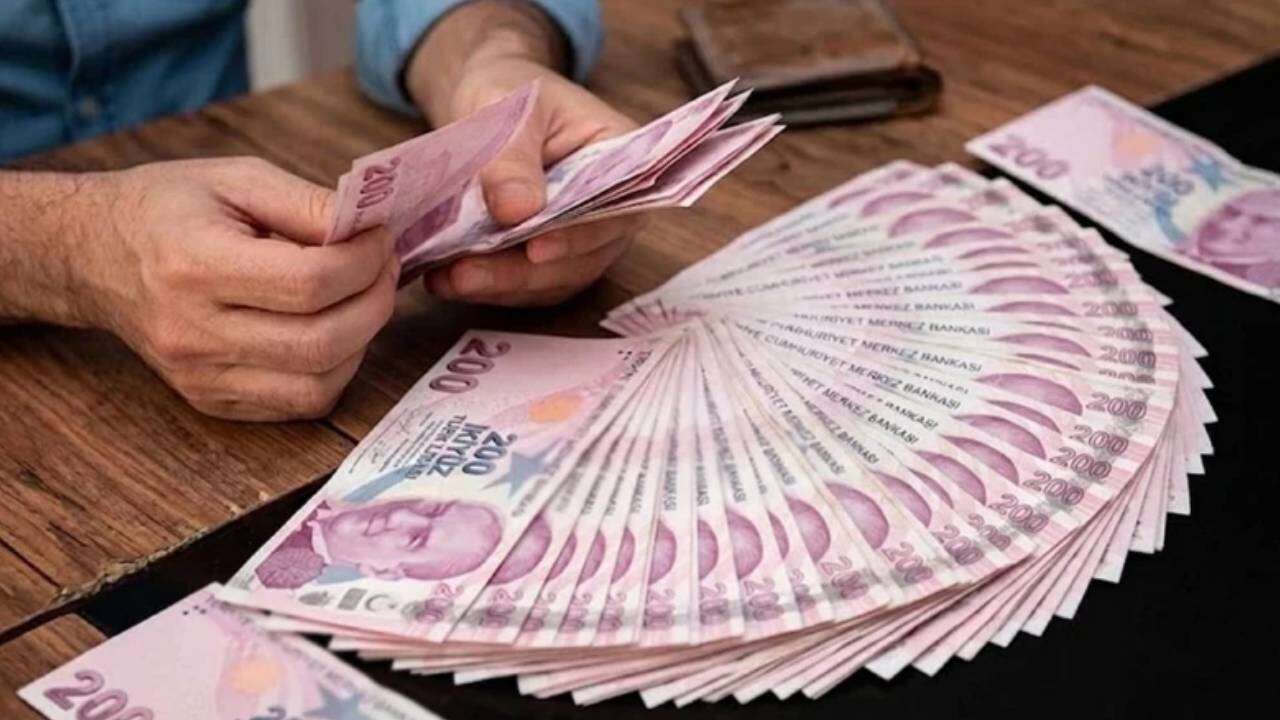 Milyonlarca sigortalı çalışana erken emeklilik kapısı açıldı: Noyan Doğan şartları ve kritik tarihi açıkladı 8